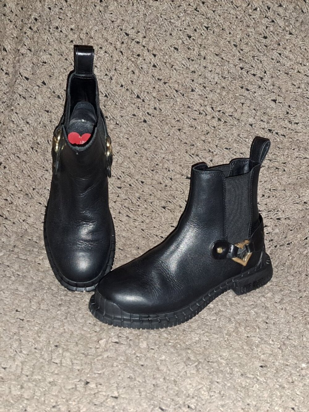 LOVE MOSCHINO-Black Leather/Gold Hearts/Gold Lettering-Sz 37-Near Mint